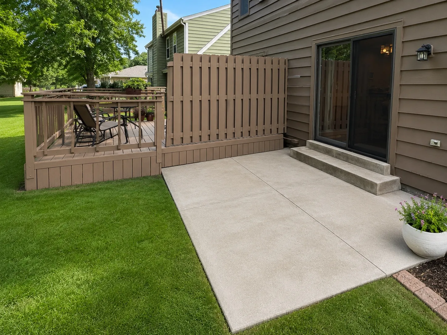 Deck remodeling project before work began